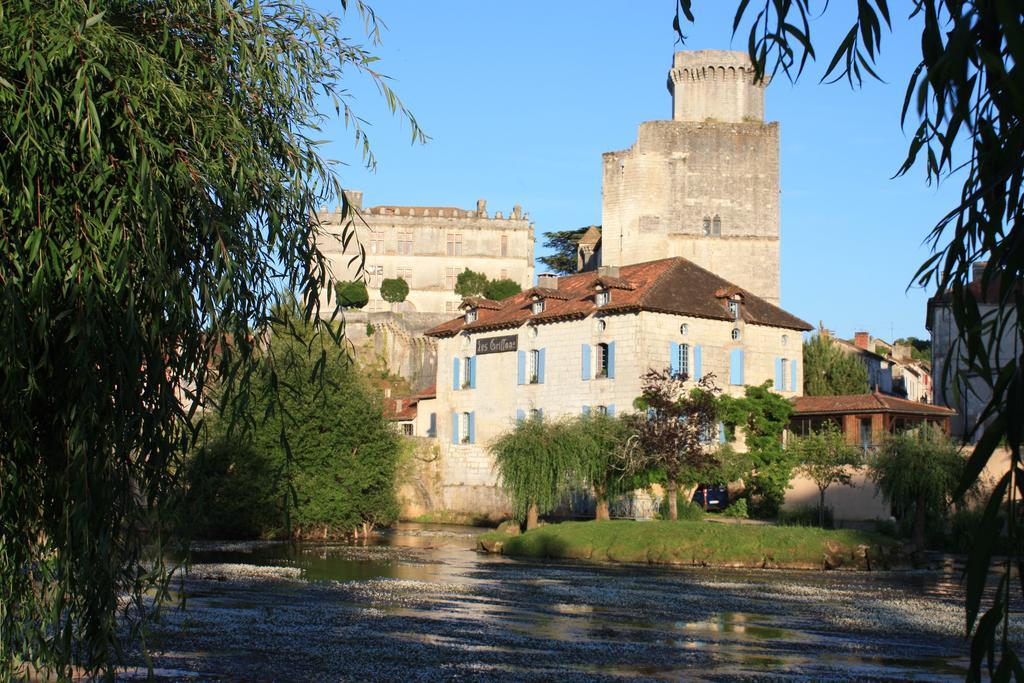 Hostellerie Les Griffons Bourdeilles Exteriér fotografie